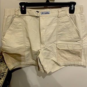 Men’s Columbia Shorts - Large